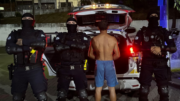 Homem é preso em flagrante por suspeita de agredir mulher em Fortaleza