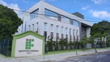Cursos técnicos do IFCE: Justiça suspende regra que eliminava candidatos reprovados na heteroidentificação