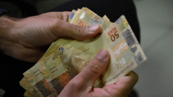 Servidores de Fortaleza terão pagamento antecipado da 1ª parcela do 13º salário