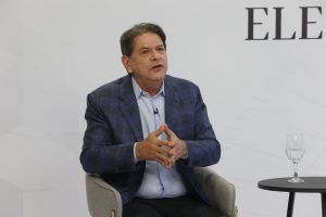 Cid nega que seu objetivo na eleição seja derrotar o irmão: 'quando resolvi apoiar o Elmano, o Ciro nem era candidato'