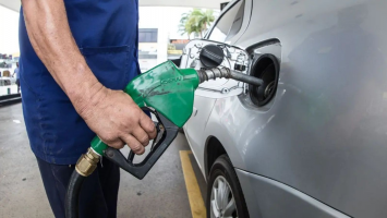 Quatro distribuidoras de combustíveis são autuadas pelo Procon por aumento abusivo de preços