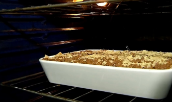 Lasanha à bolonhesa com molho branco: aprenda receita prática e cremosa